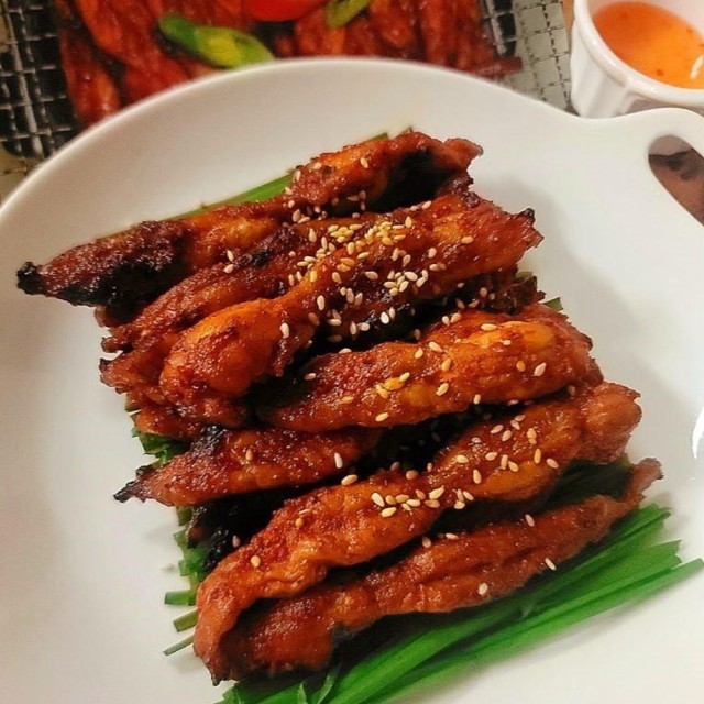 봉이닭짱 닭 목살 구이 간장/양념 550g 특수부위 밀키트 캠핑음식